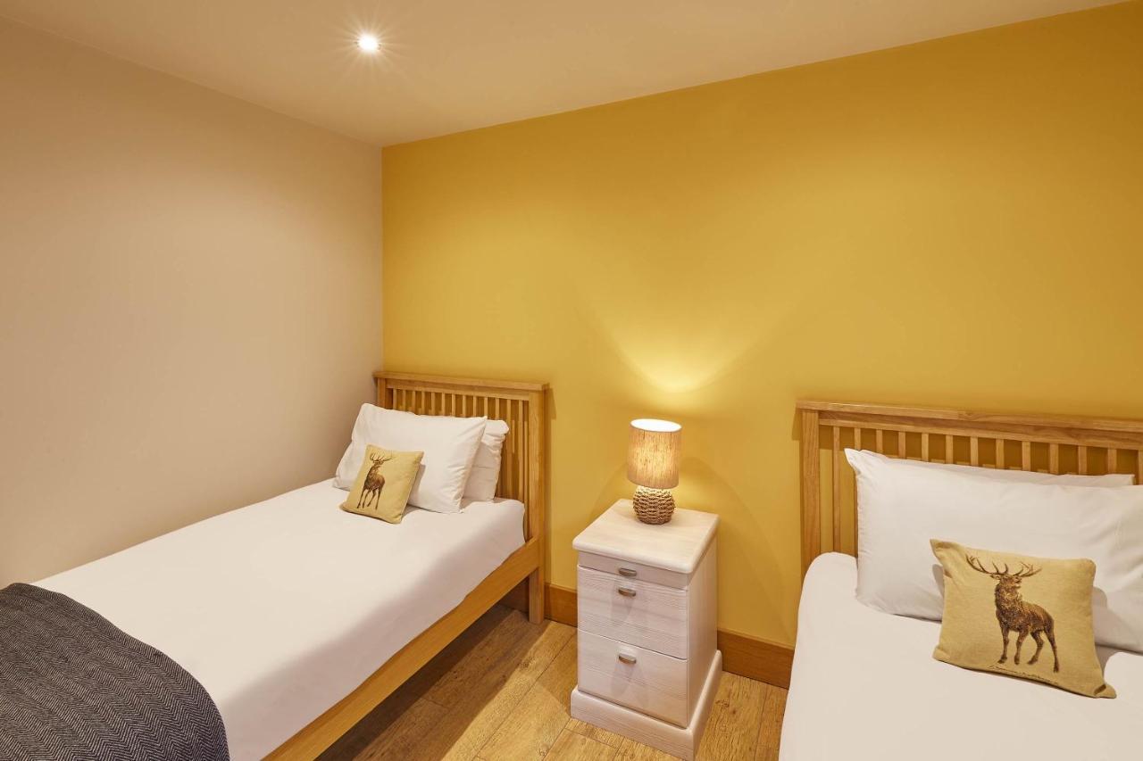 Host & Stay - Simon Howe Lodge Whitby Exterior photo
